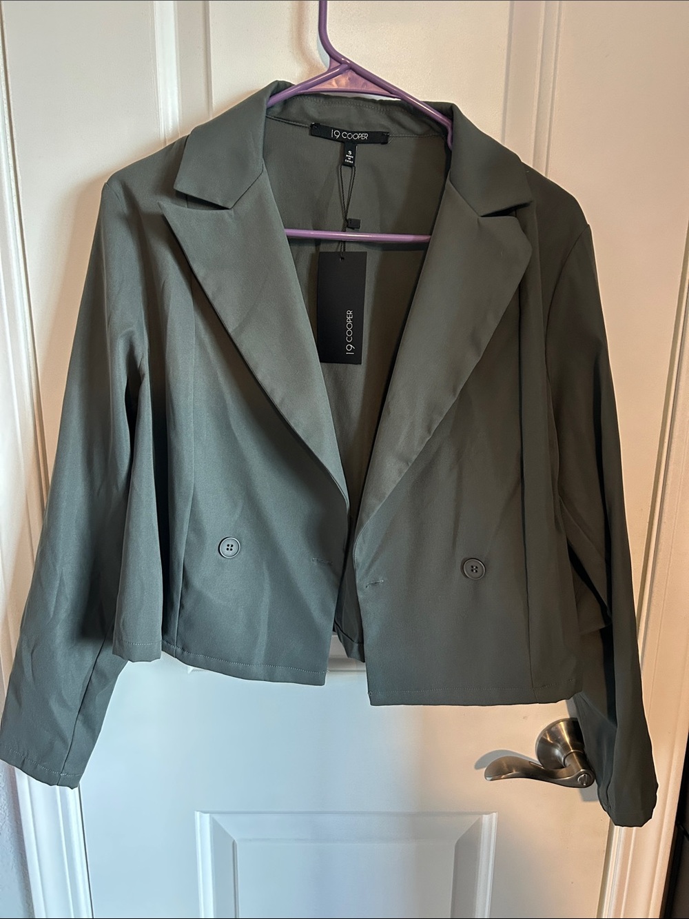 19 Cooper Olive Green Cropped Double-Breasted Blazer